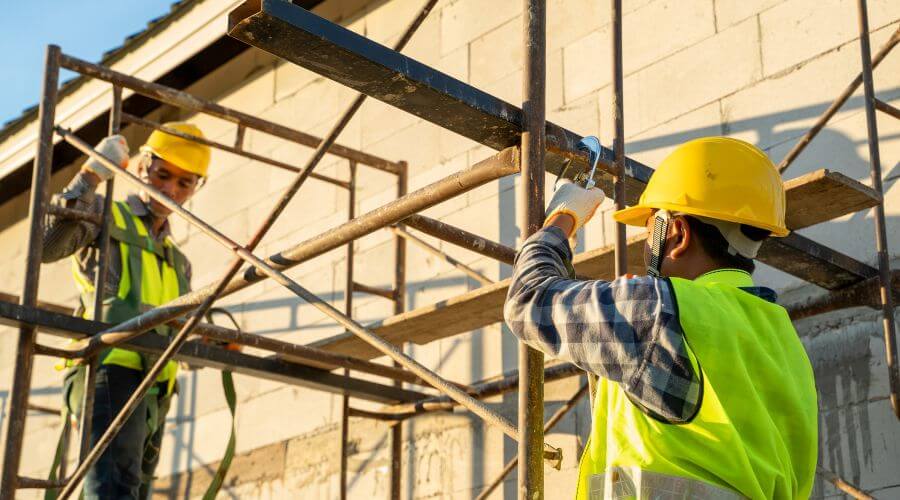 Professional fairlawn roofing services in Menifee, AR